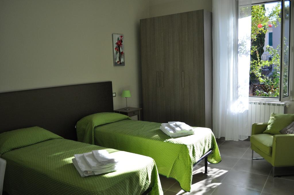 Il Giardinetto Guest House Civitavecchia Ruang foto